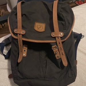 Fjallraven Rucksack no. 21 medium, Dark Grey